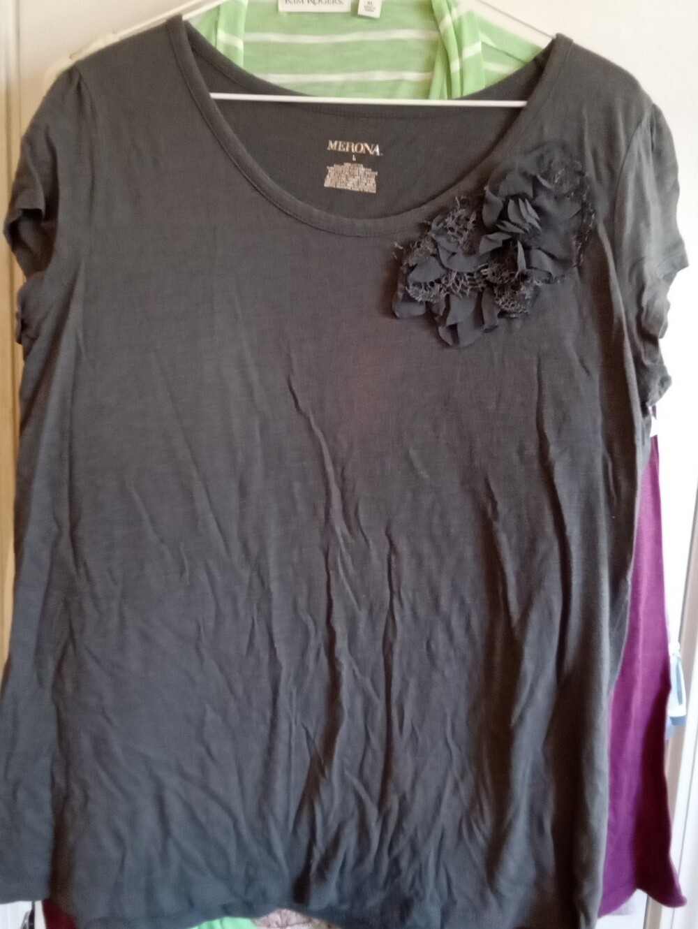 #6030 Merona Tshirt. - L